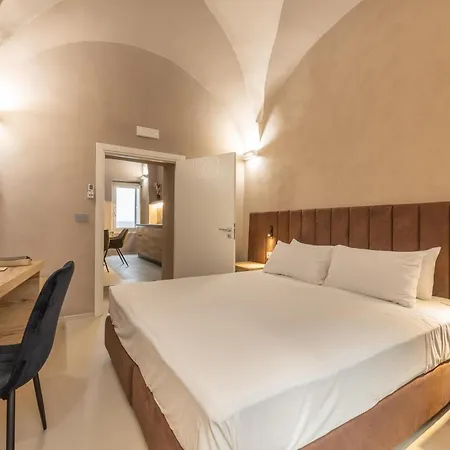 Dimora Argento غالّيبولي